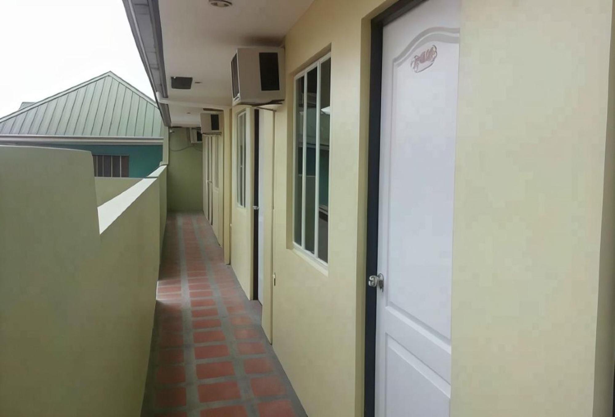 Reddoorz Near Walking Street Angeles City Екстериор снимка
