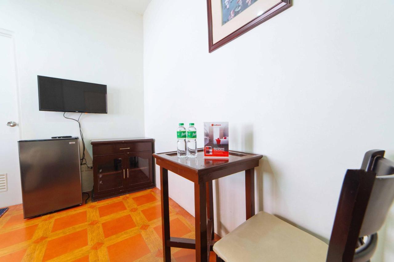 Reddoorz Near Walking Street Angeles City Екстериор снимка